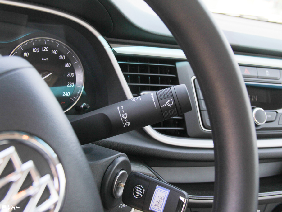 2016Ӣ 15N Ԅ(dng)M(jn)ȡ