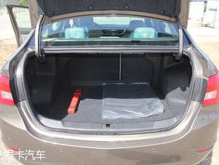 上汽通用別克2016款全新英朗