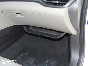 上汽通用別克2016款全新英朗