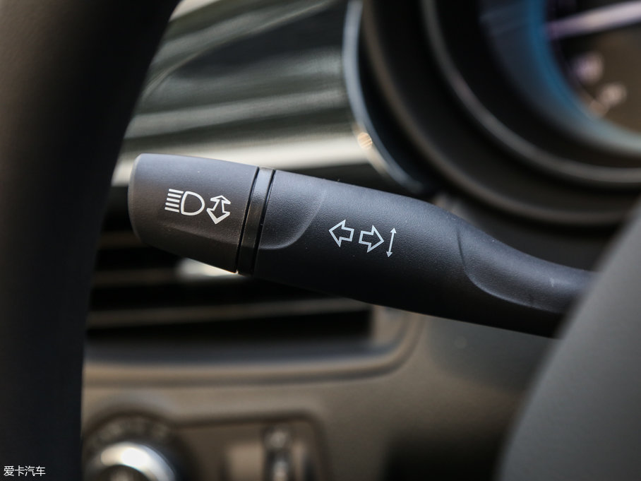 2017 28T (q)I(lng)