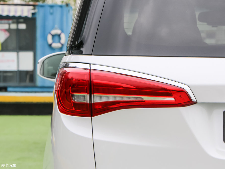 2017eGL8 ES 28T Ş V