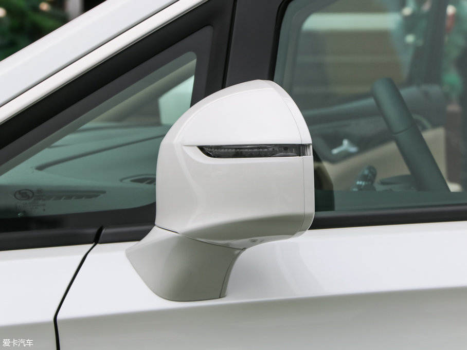 2017eGL8 ES 28T Ş V