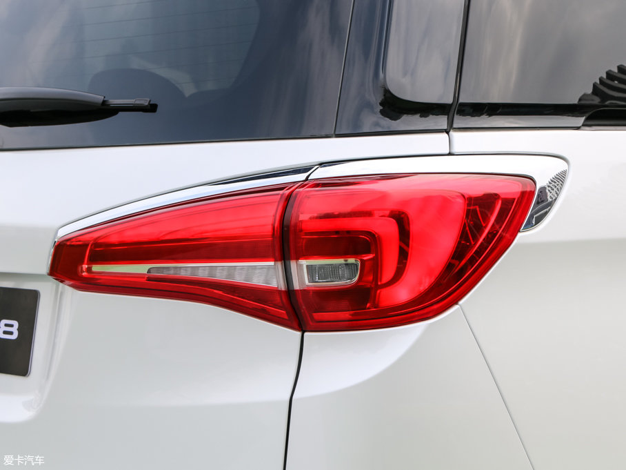 2017eGL8 ES 28T Ş V