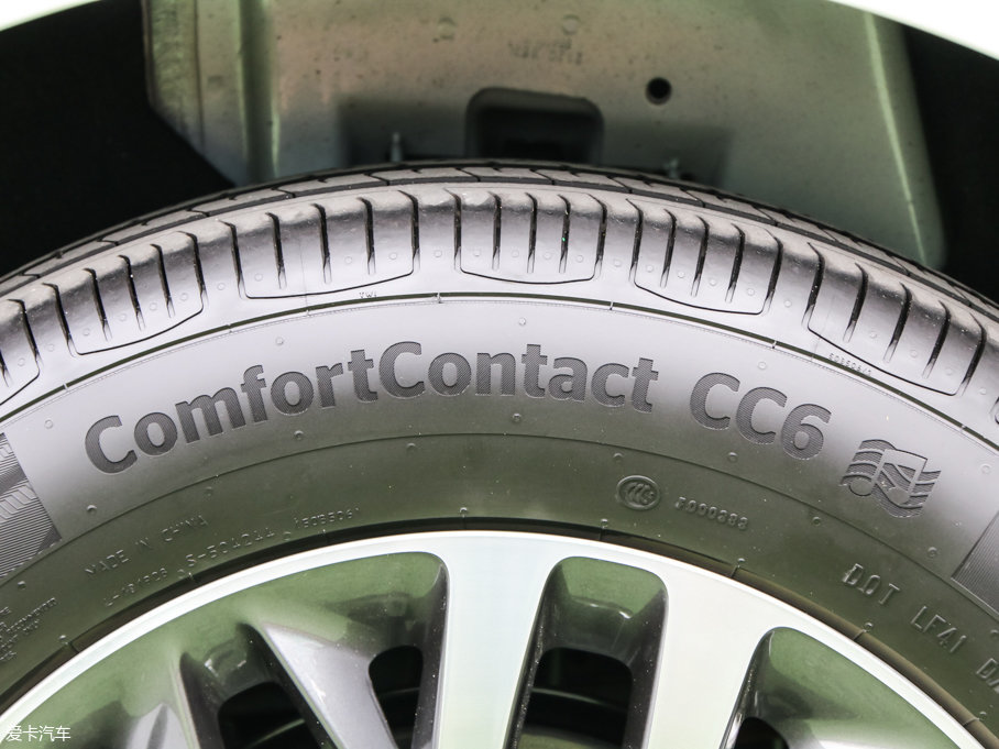 2017eGL8 ES 28T Ş V