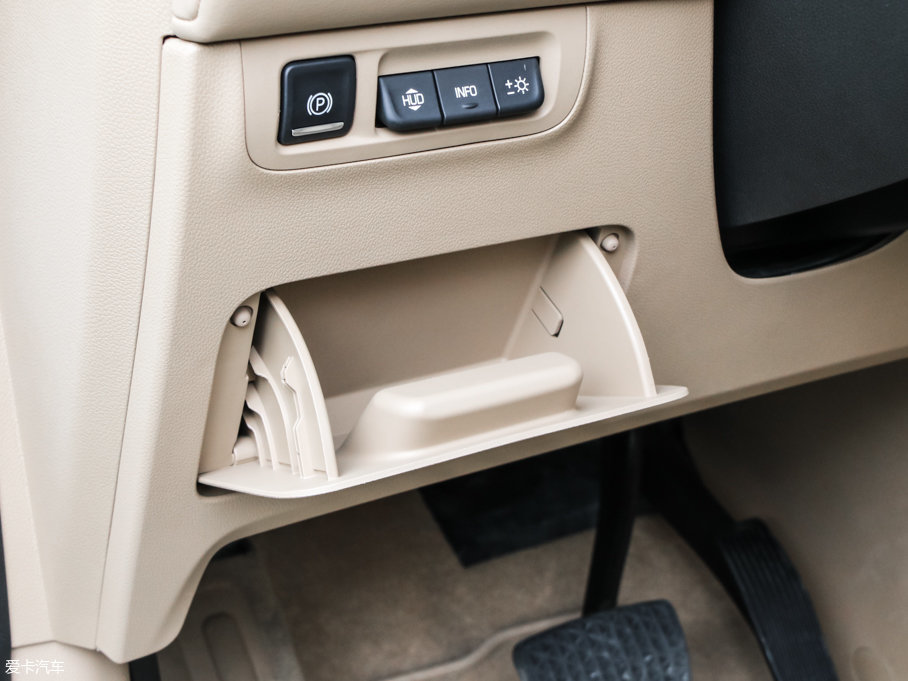 2017eGL8 ES 28T Ş V