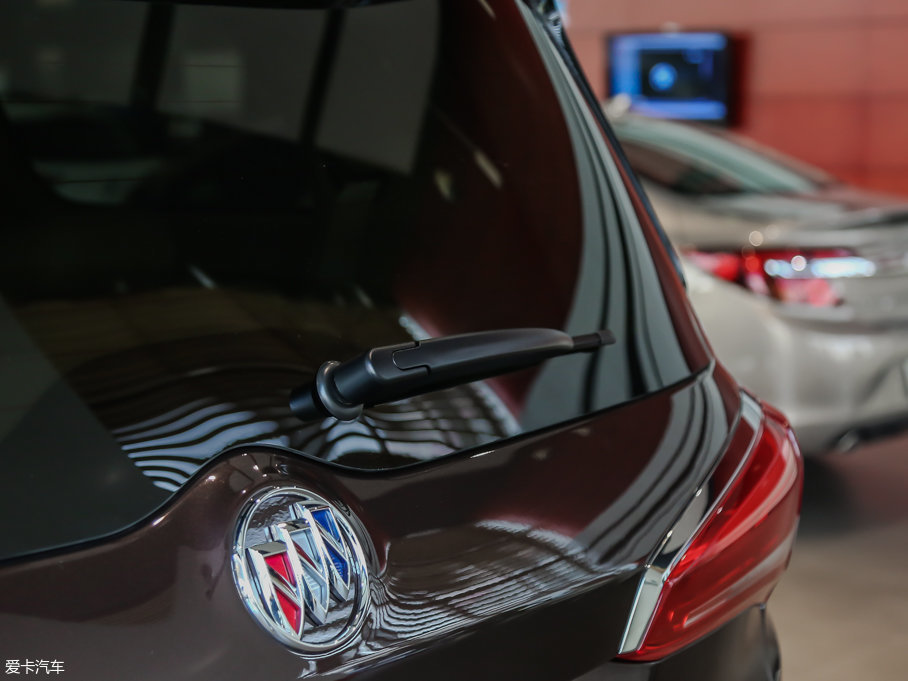 2017eGL8 ES 28T Ş V