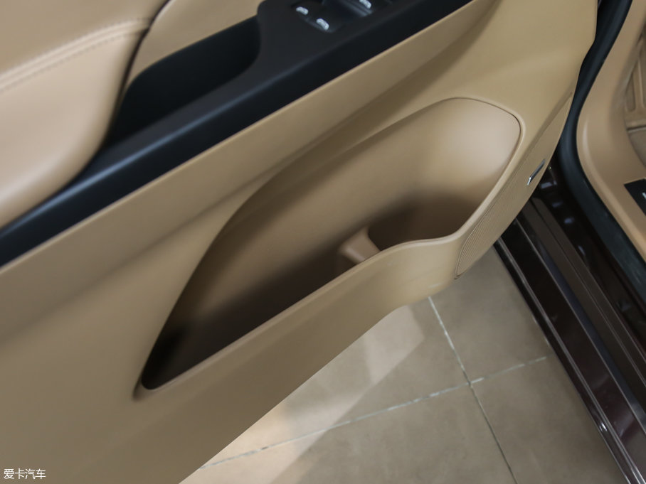 2017eGL8 ES 28T Ş (gu)V