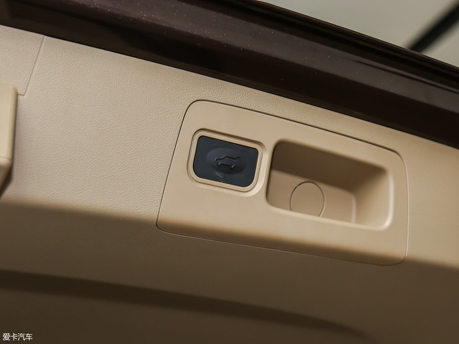 2017eGL8 ES 28T Ş V