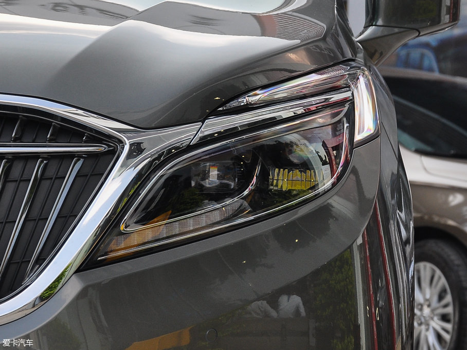 2017eGL8 ES 28T Ş V