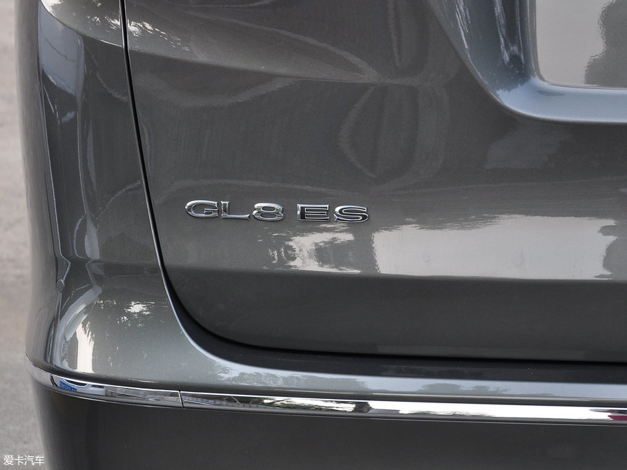 2017eGL8 ES 28T Ş V