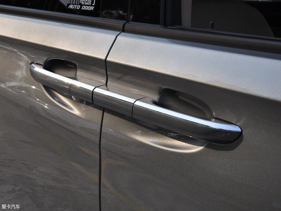 2017eGL8 ES 28T Ş V