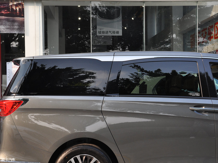 2017eGL8 ES 28T Ş V