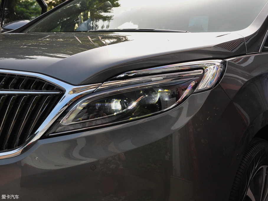 2017eGL8 ES 28T Ş V