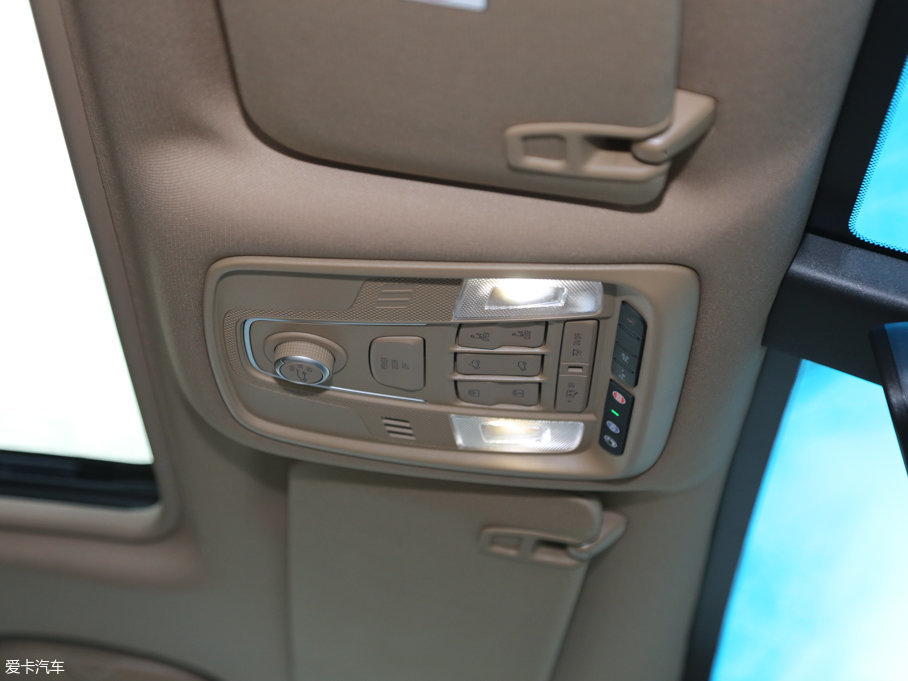 2017eGL8 ES 28T Ş V