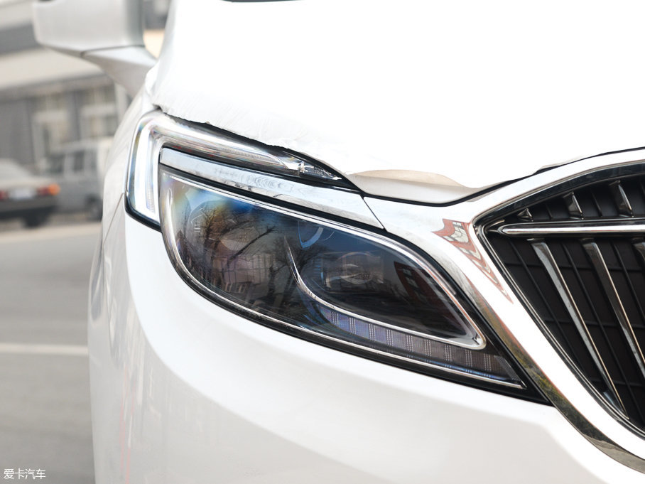 2017eGL8 ES 28T  (gu)V