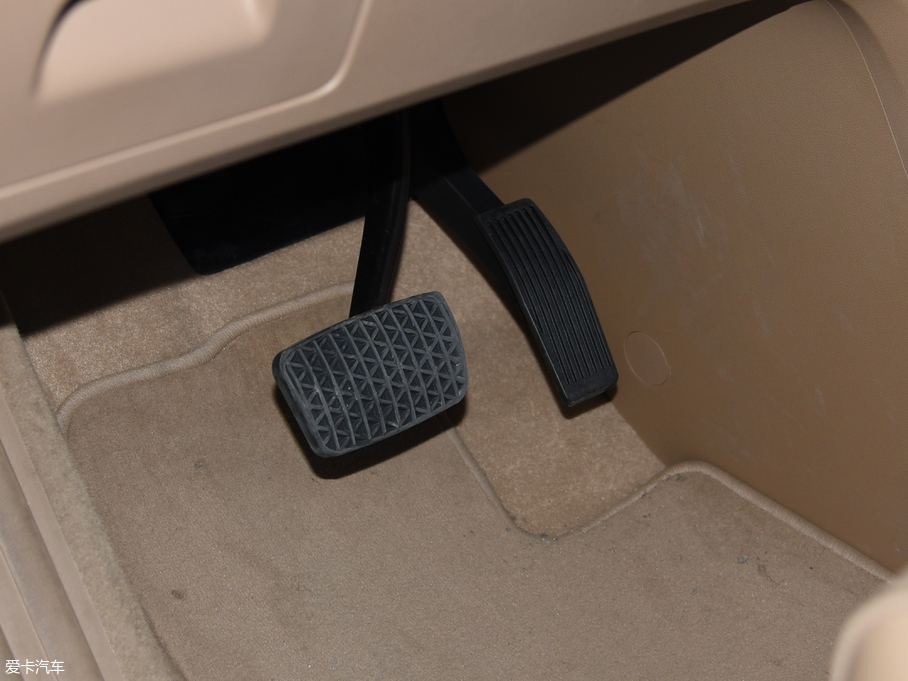 2017eGL8 ES 28T Ş (gu)V