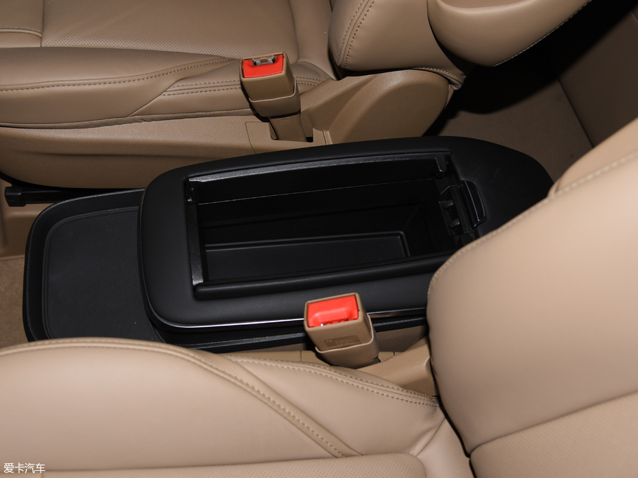 2017eGL8 ES 28T Ş V