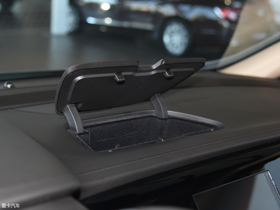 2017eGL8 ES 28T Ş V