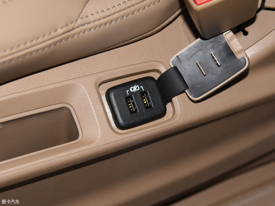 2017eGL8 ES 28T Ş (gu)V