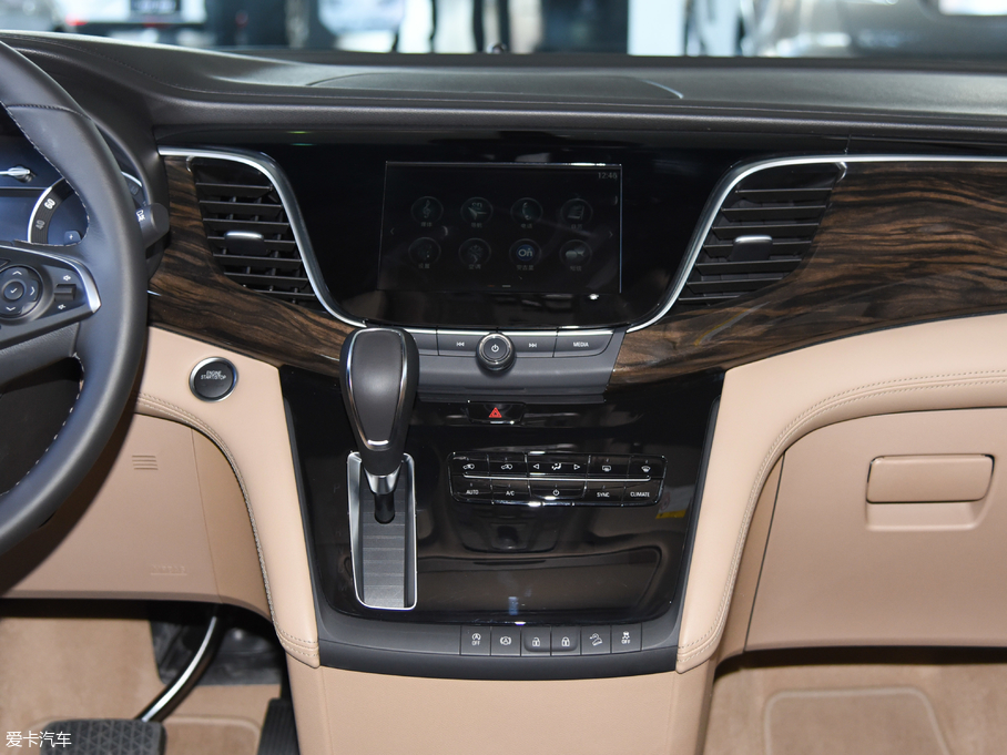 2017eGL8 ES 28T Ş V