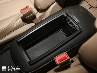 上汽通用別克2017款別克GL8豪華商務