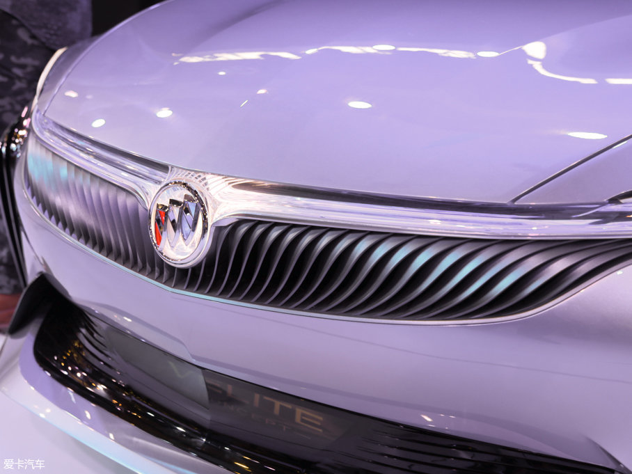 2017��e��VELITE ����܇