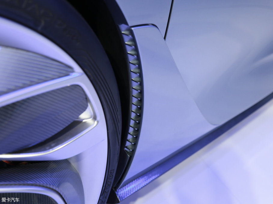 2017��e��VELITE ����܇