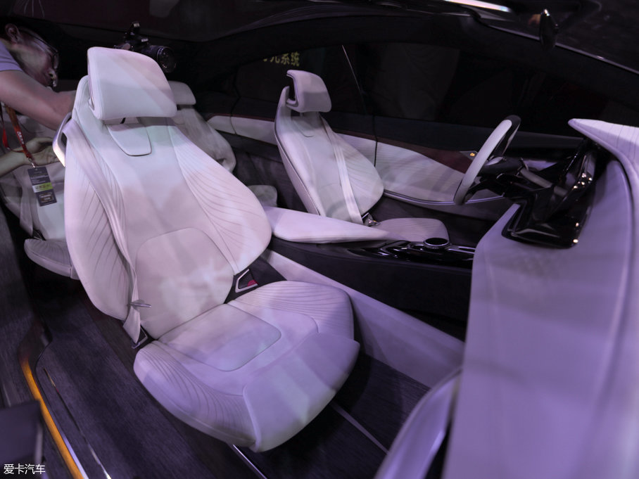 2017��e��VELITE ����܇