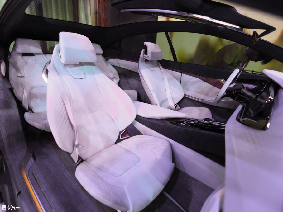 2017��e��VELITE ����܇