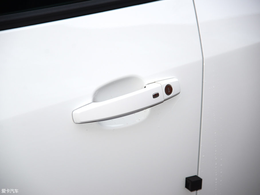 2017 18T ԄӃ򌶼Еr