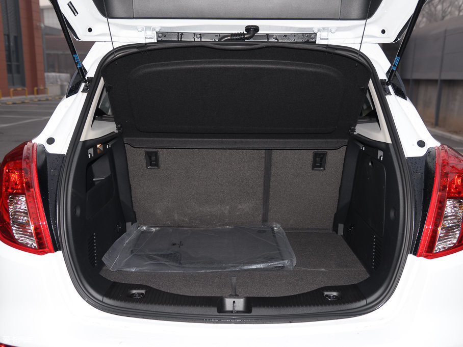 2017 18T ԄӃ򌶼Еr