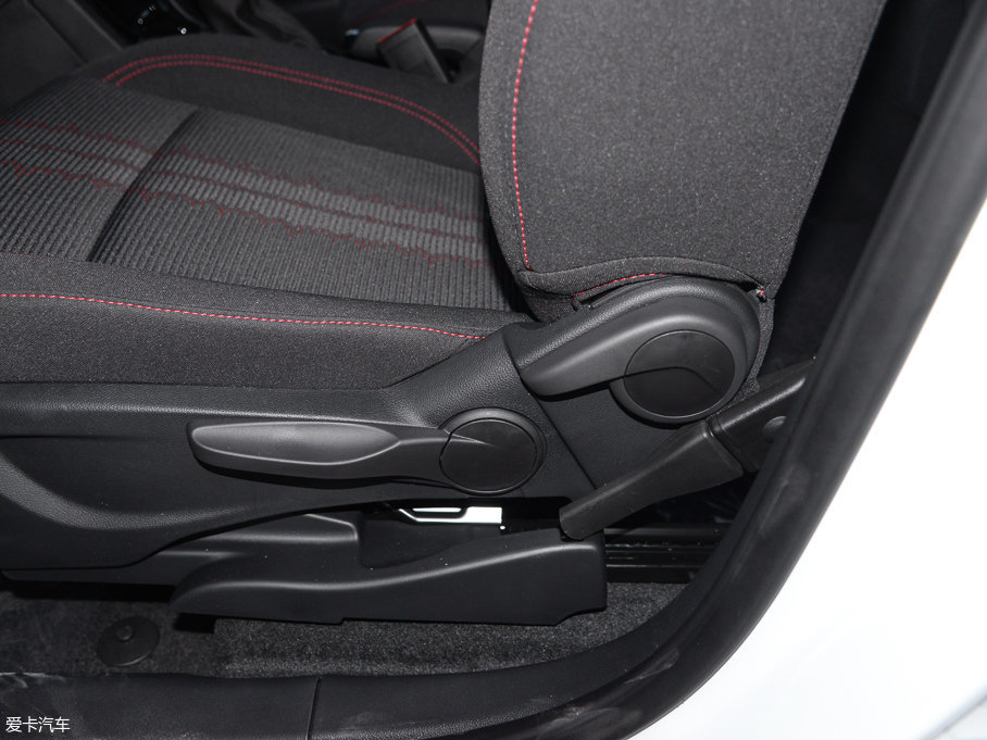 2017 18T ԄӃ򌶼Еr