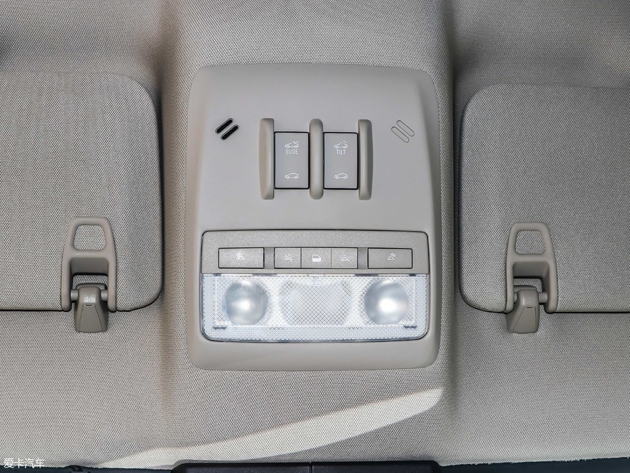 2017 18T ԄӃ(q)оӢ