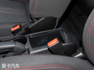 上汽通用別克2017款昂科拉