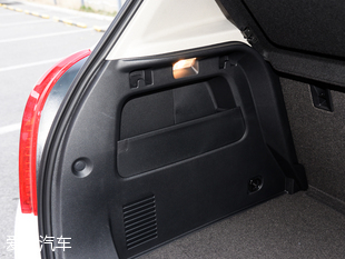 上汽通用別克2017款昂科拉