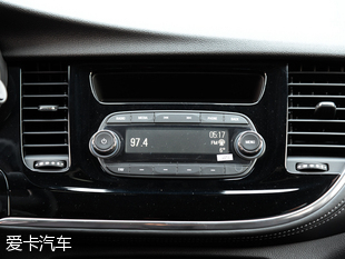 上汽通用別克2017款昂科拉