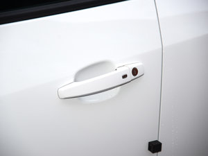 201718T ԄӃ򌶼Еr {T