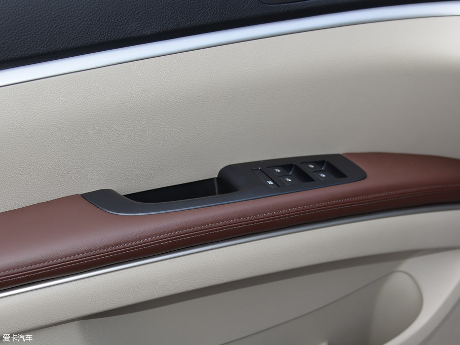 2017eGL8 25S F (gu)V