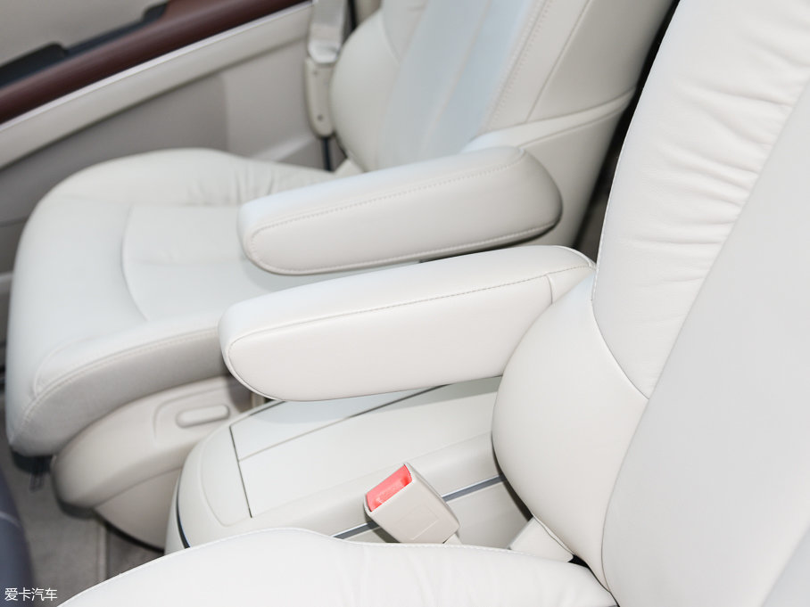 2017eGL8 25S F (gu)V