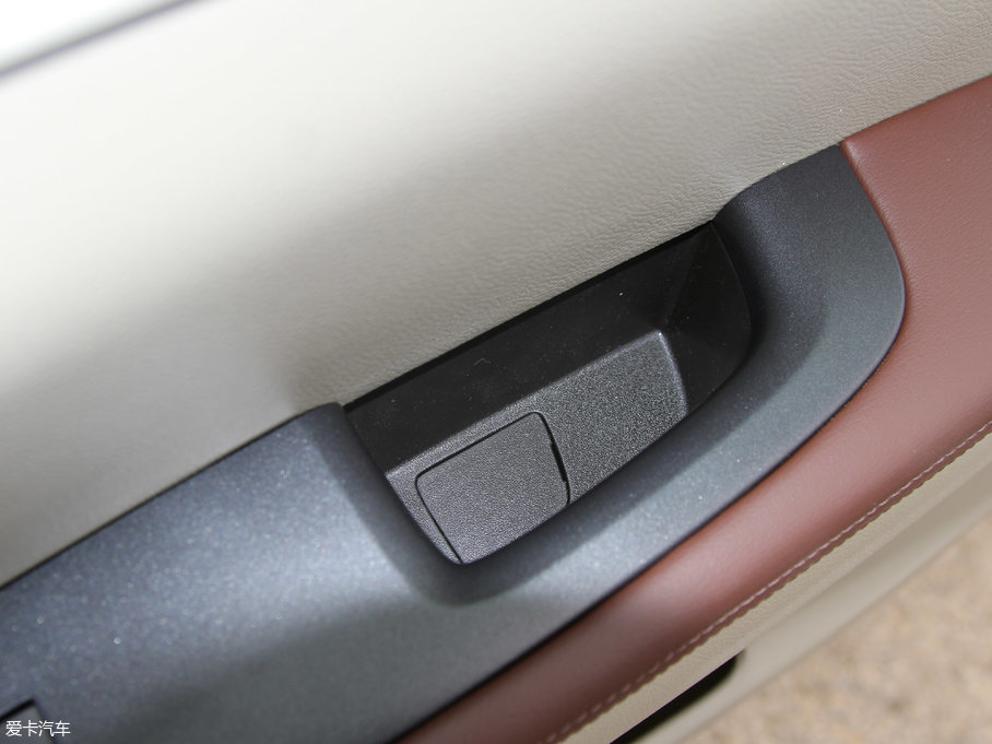 2017eGL8 25S m (gu)V