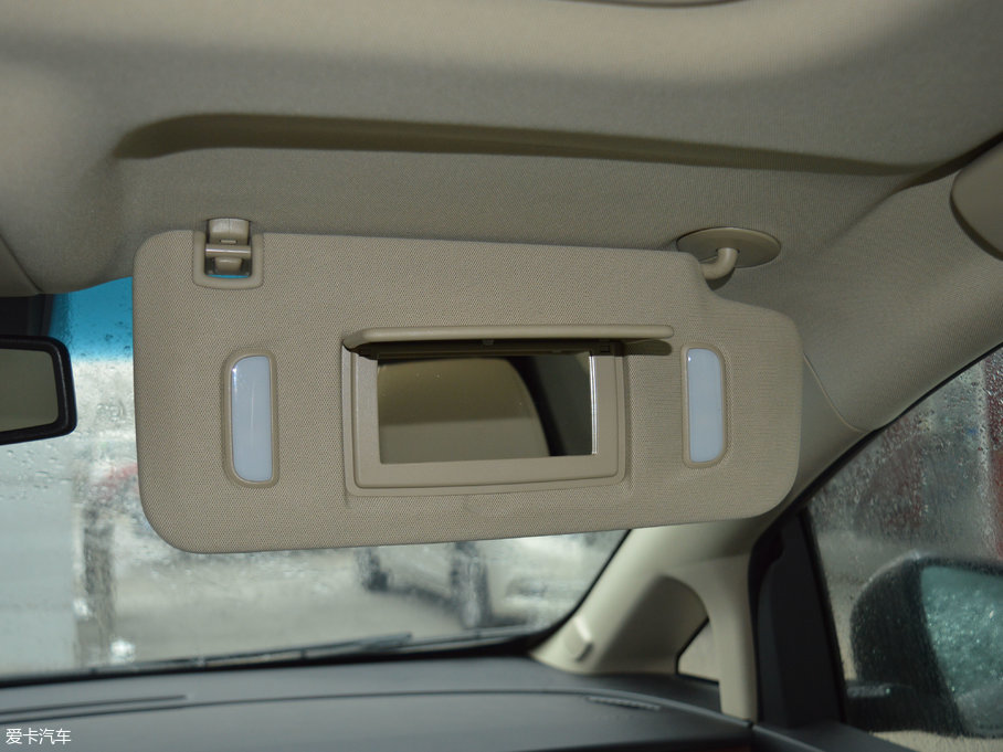 2017eGL8 25S A (gu)V