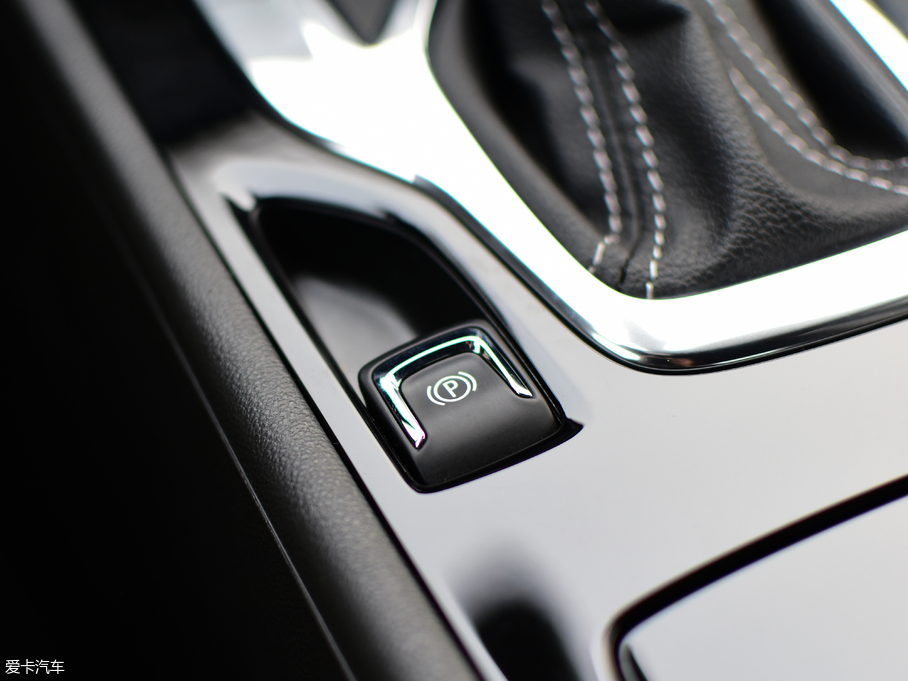 2017�����GS 28T ���F��