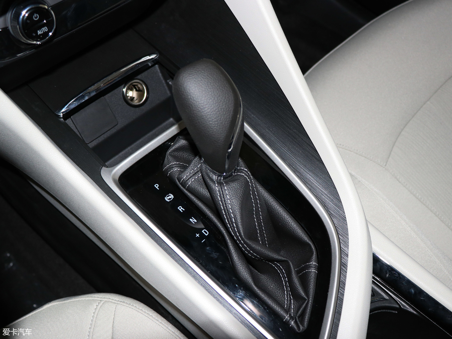 上汽通用別克2018款別克GL6