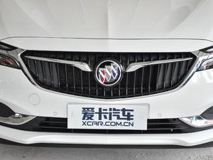 2018款18T 6座尊贵型 中网