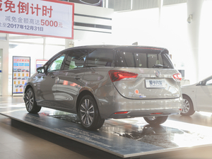 2018款18T 6座豪华型 左后45度