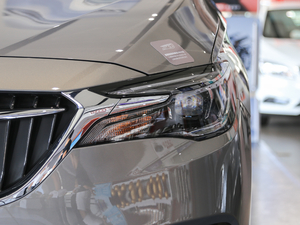 2018款18T 6座豪华型 大灯