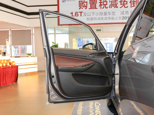 2018款18T 6座豪华型 驾驶位车门