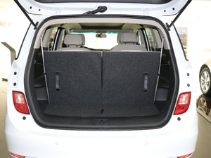 2018款18T 6座精英型 行李厢空间
