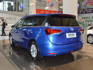 2018款18T 6座豪华型 左后45度