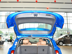 2018款18T 自动旗舰型 国V 空间座椅